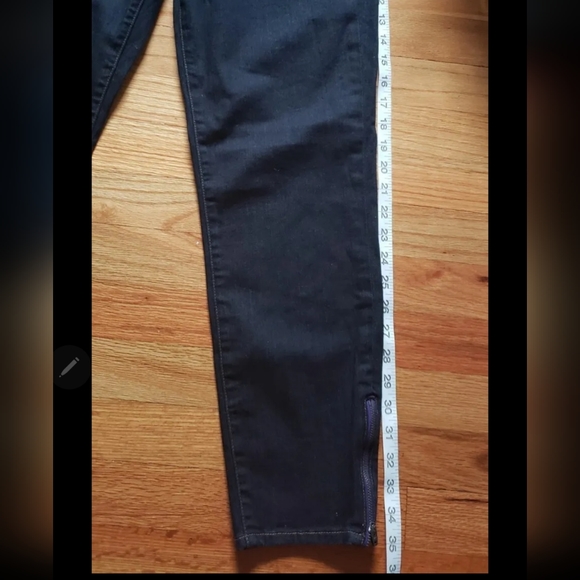 Rich & Skinny Vivid Skinny Leg Zip Hem Size 31 Dark Wash Jeans Rhinstone Logo - Picture 6 of 6